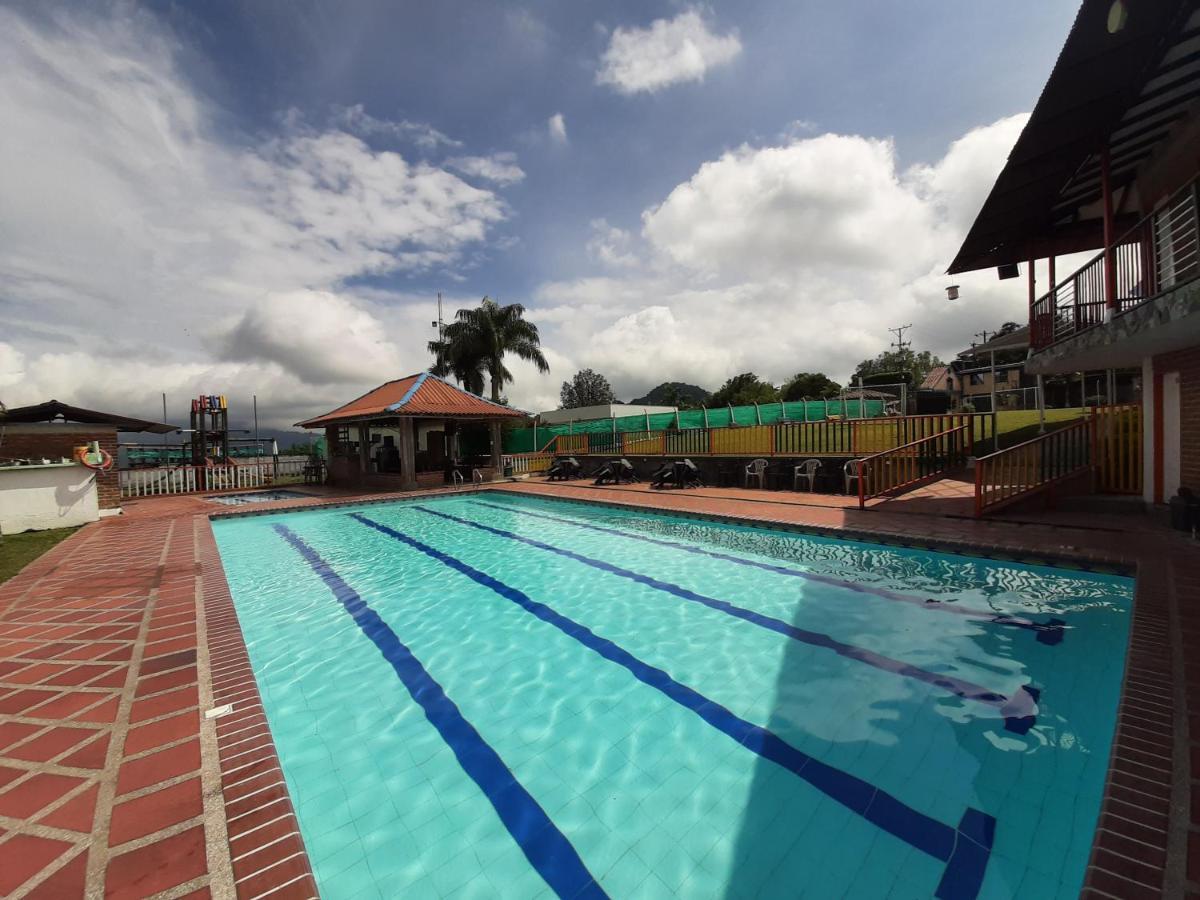 Finca Hotel La Fragata Santa Rosa de Cabal Dış mekan fotoğraf