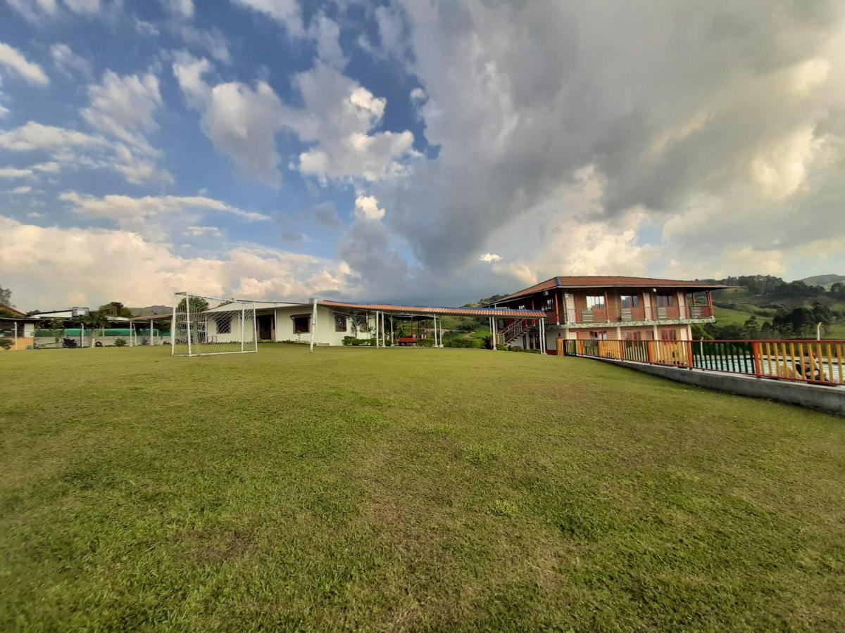 Finca Hotel La Fragata Santa Rosa de Cabal Dış mekan fotoğraf